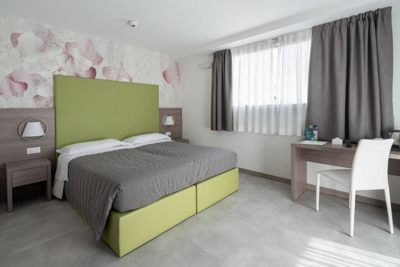 Hotel Iris